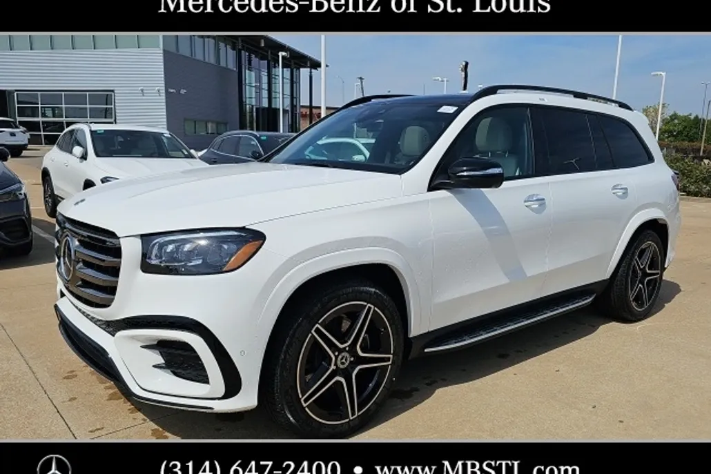 2025 Mercedes Benz GLS 450 4MATIC photo 1