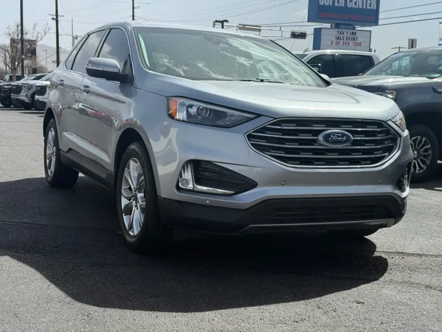 2024 Ford Edge Titanium photo 1