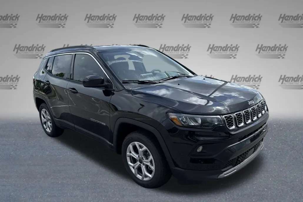 2025 Jeep Compass Latitude photo 1