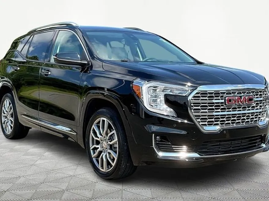 2023 Gmc Terrain Denali photo 1