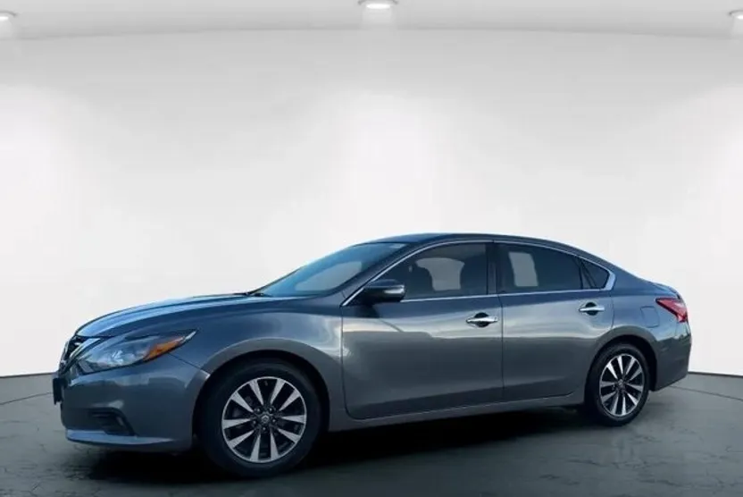 2017 Nissan Altima 2.5 SL photo 1