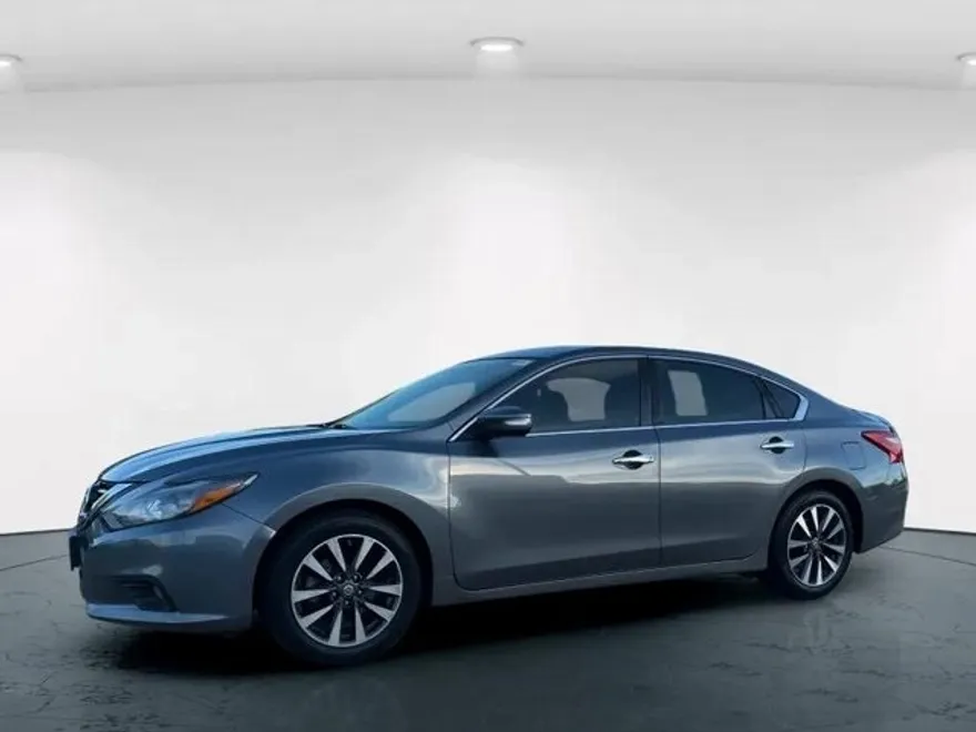 2017 Nissan Altima 2.5 SL photo 1