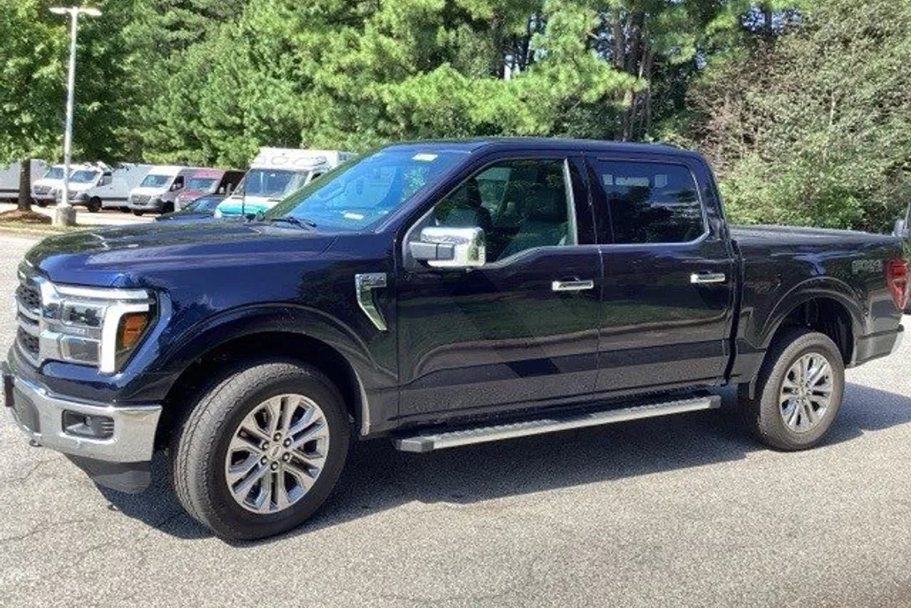 2025 Ford F-150 Lariat photo 1