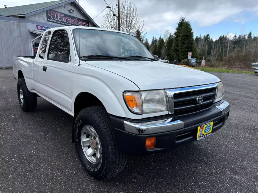 1999 Toyota Tacoma XtraCab PreRunner photo 1