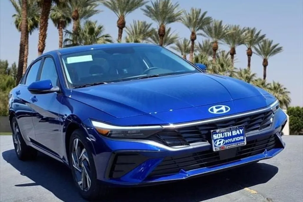 2025 Hyundai Elantra Hybrid Limited photo 1