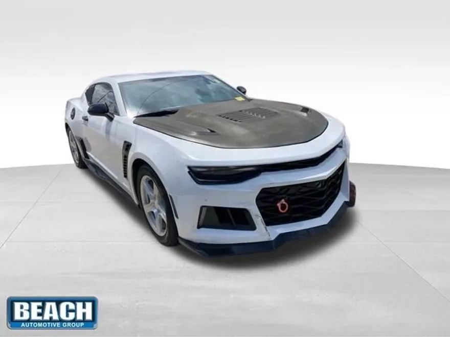 2023 Chevrolet Camaro 2LT photo 1