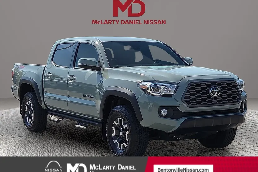2022 Toyota Tacoma V6 photo 1