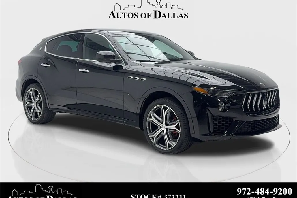 2021 Maserati Levante Base photo 1