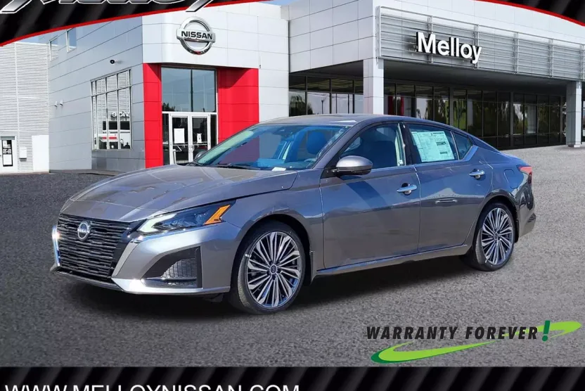 2025 Nissan Altima SL photo 1