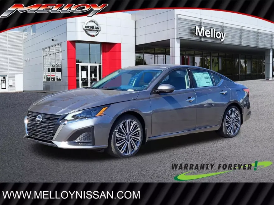 2025 Nissan Altima SL photo 1