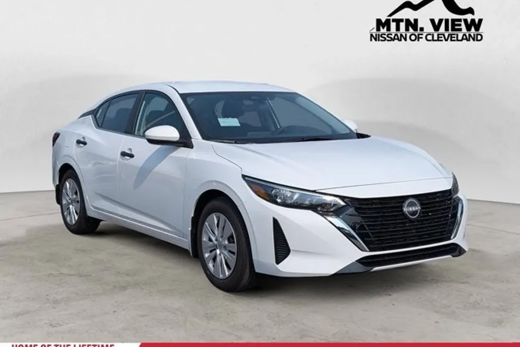 2025 Nissan Sentra S photo 1