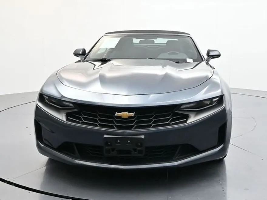 2023 Chevrolet Camaro 1LT photo 1