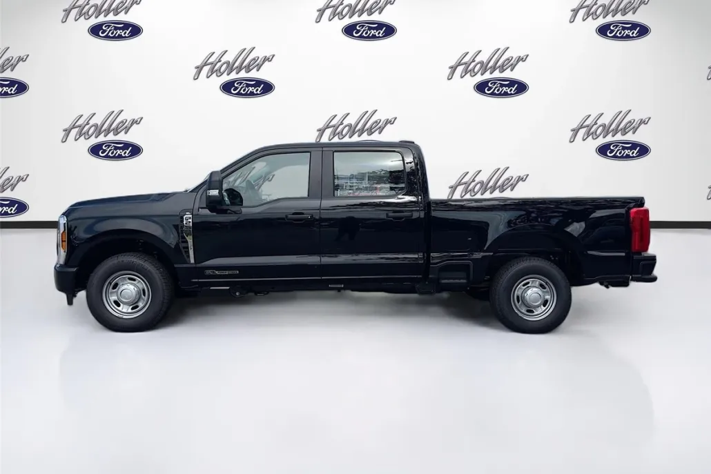 2025 Ford F-250 XL photo 1