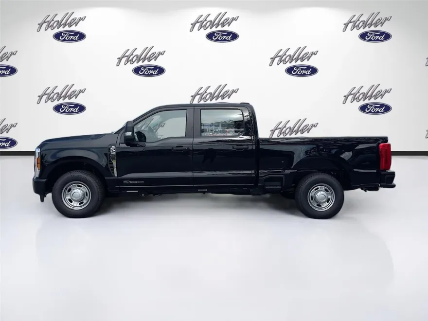 2025 Ford F-250 XL photo 1