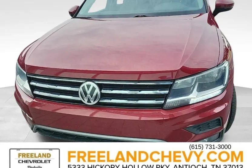 2018 Volkswagen Tiguan SEL photo 1