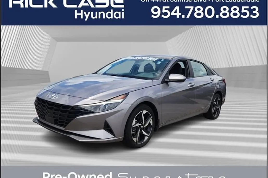 2023 Hyundai Elantra SEL photo 1