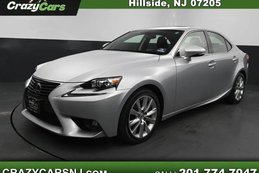 2016 Lexus IS 300 AWD photo 1