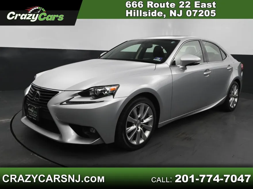 2016 Lexus IS 300 AWD photo 1