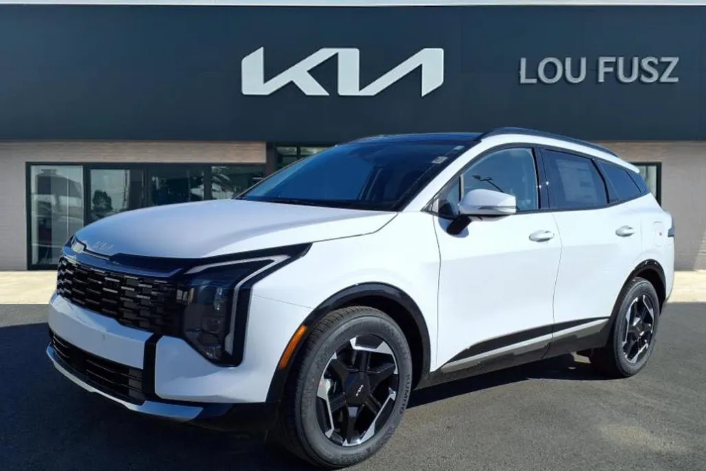 2026 Kia Sportage SX photo 1
