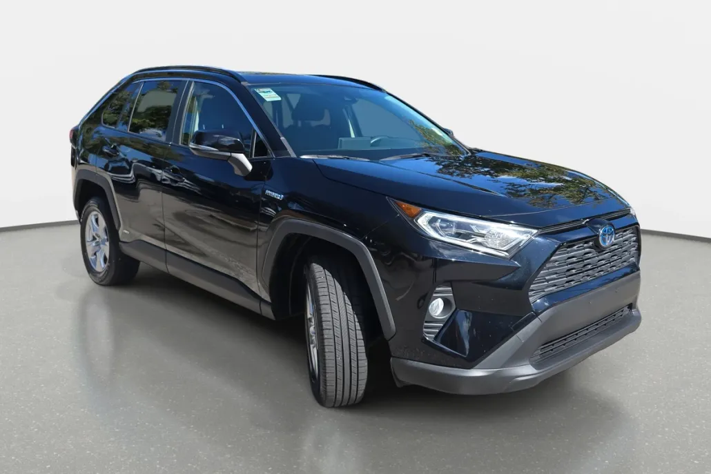 2020 Toyota RAV4 Hybrid XLE photo 1