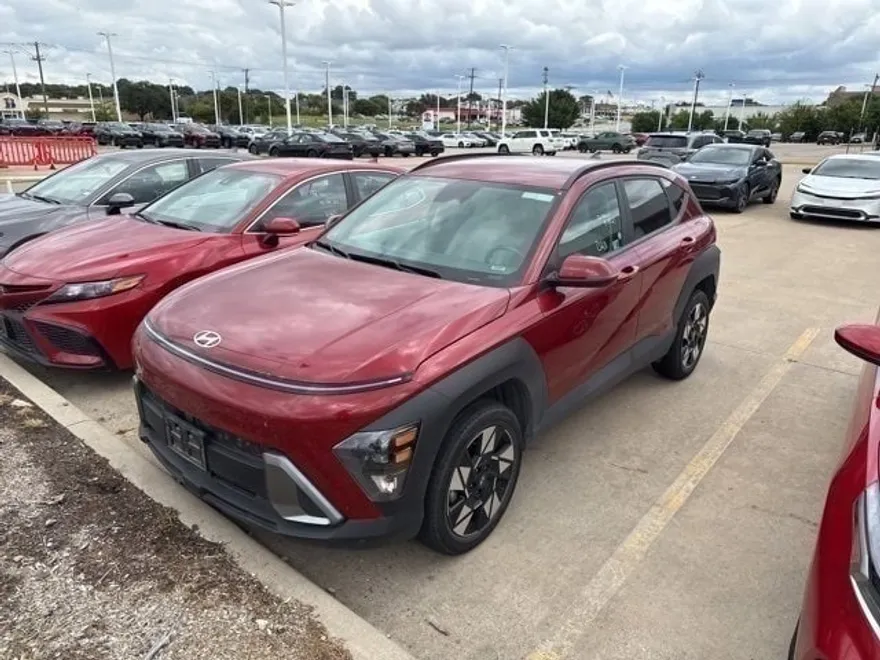 2024 Hyundai Kona SEL photo 1