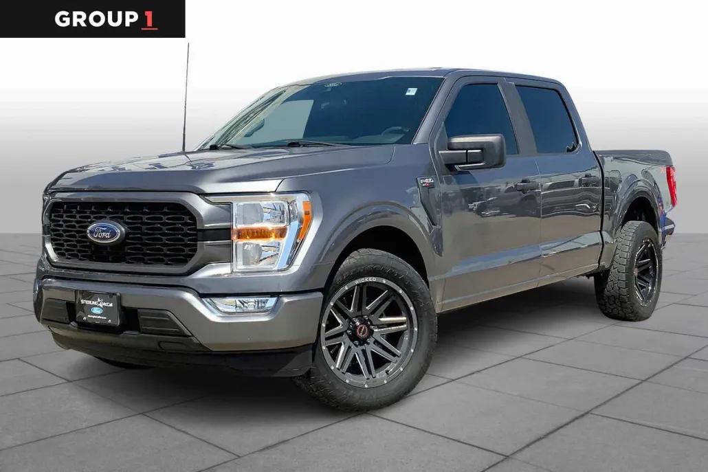 2022 Ford F-150 XL photo 1