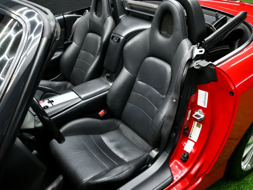 2005 Honda S2000 photo 16
