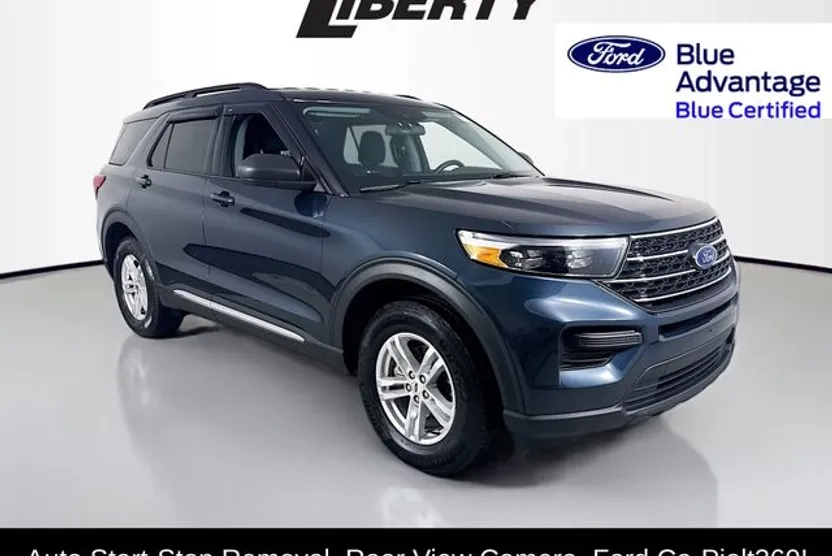 2022 Ford Explorer XLT photo 1