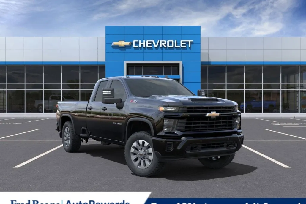 2025 Chevrolet Silverado 2500HD Custom photo 1