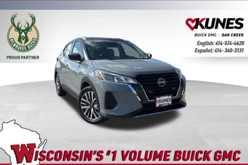2023 Nissan Kicks SV photo 1
