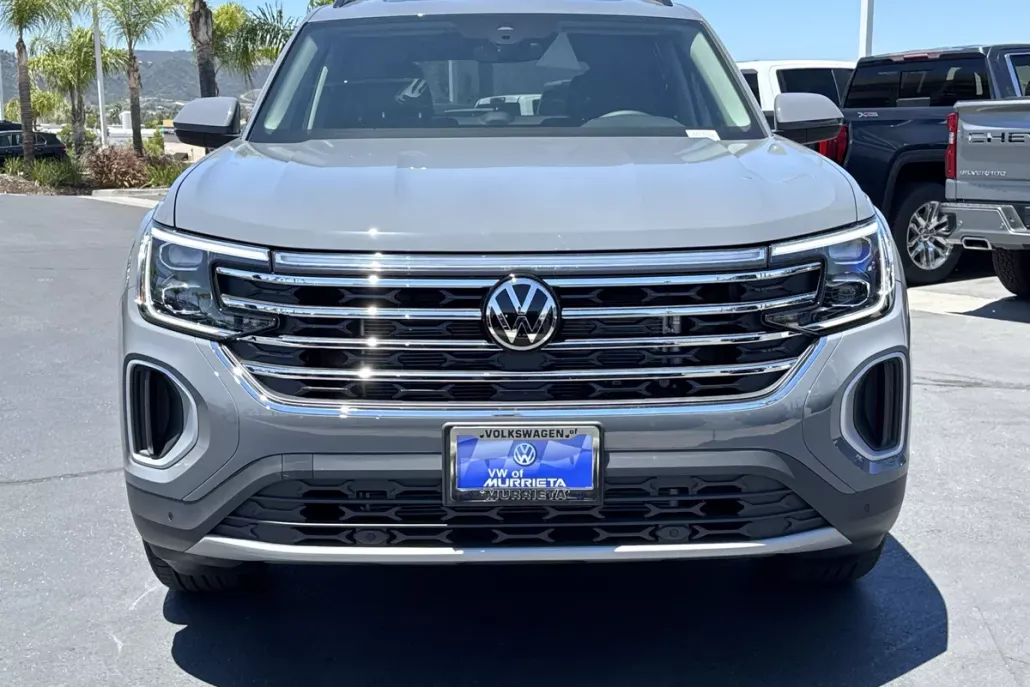 2025 Volkswagen Atlas SE Technology photo 1