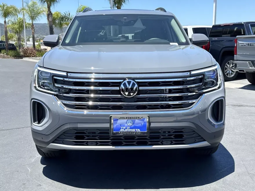 2025 Volkswagen Atlas SE Technology photo 1