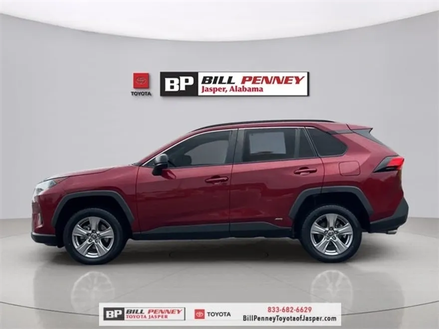 2022 Toyota RAV4 Hybrid LE photo 1
