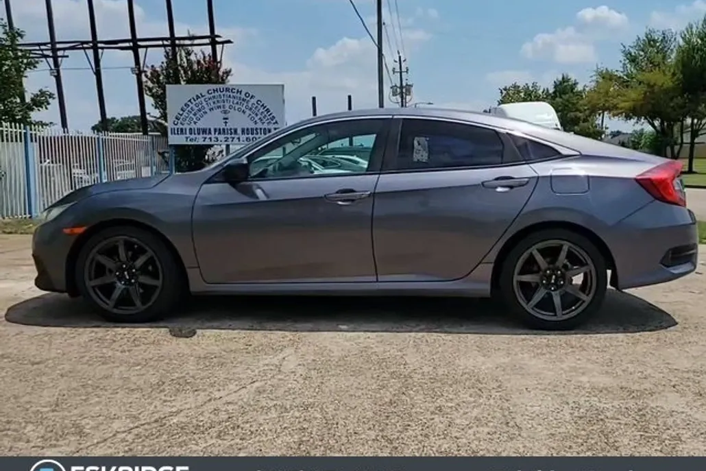 2016 Honda Civic LX photo 1