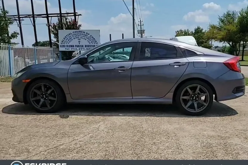 2016 Honda Civic LX photo 1