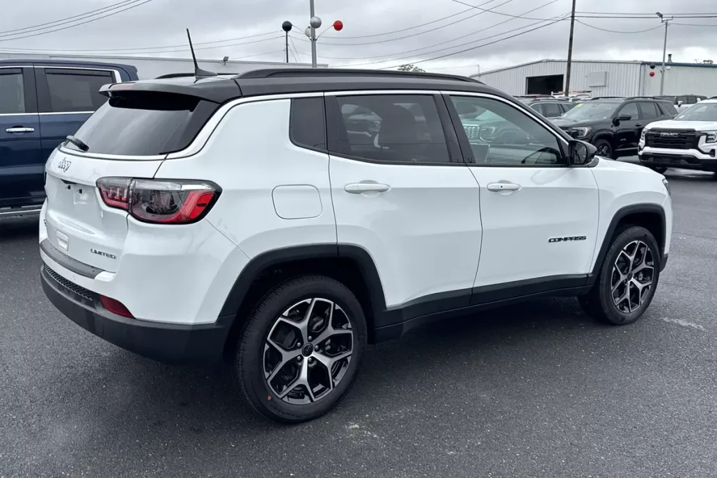 2025 Jeep Compass Limited photo 1