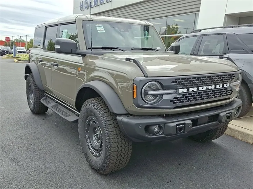 2025 Ford Bronco Badlands photo 1