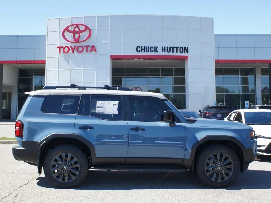 2025 Toyota Land Cruiser Base photo 1