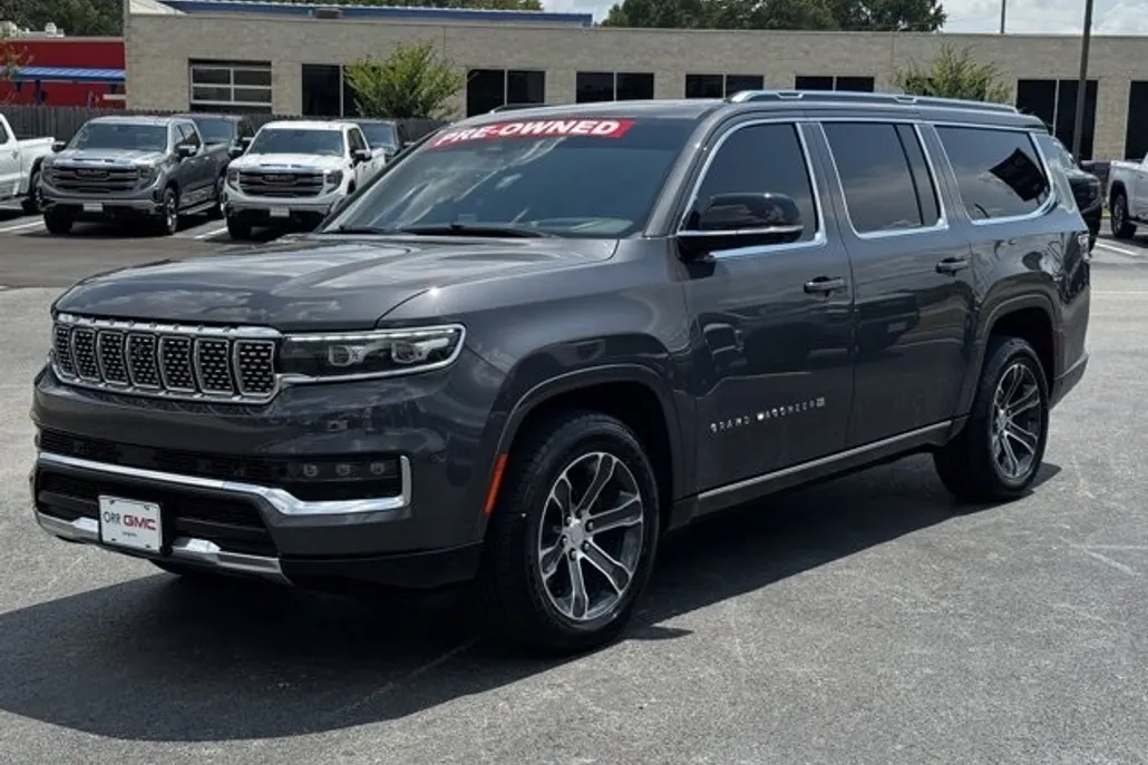 2023 Jeep Grand Wagoneer L Base photo 1