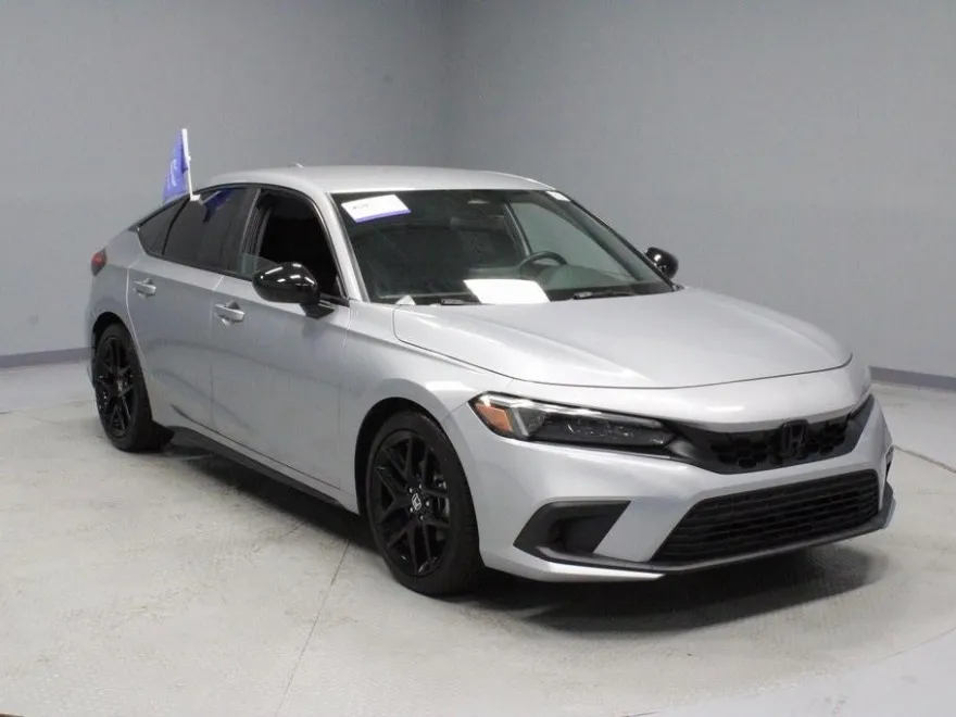 2024 Honda Civic Hatchback Sport photo 1