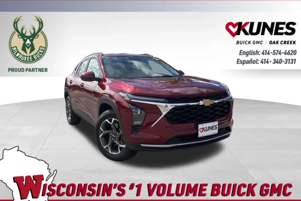 2024 Chevrolet Trax LT photo 1