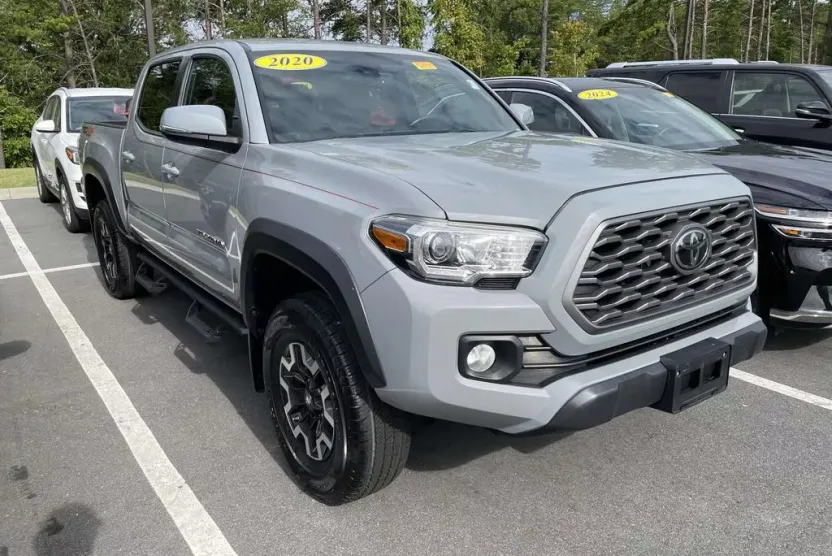 2020 Toyota Tacoma SR5 photo 1