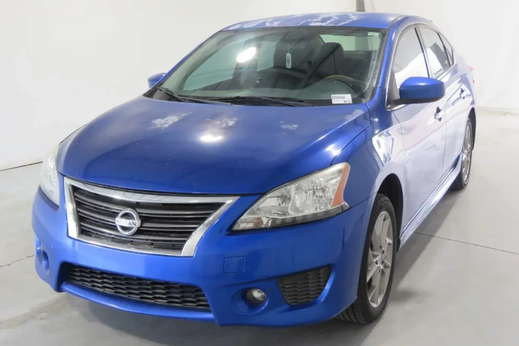 2014 Nissan Sentra SR photo 1
