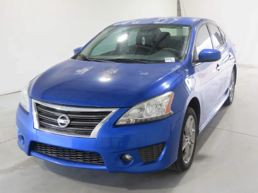 2014 Nissan Sentra SR photo 1