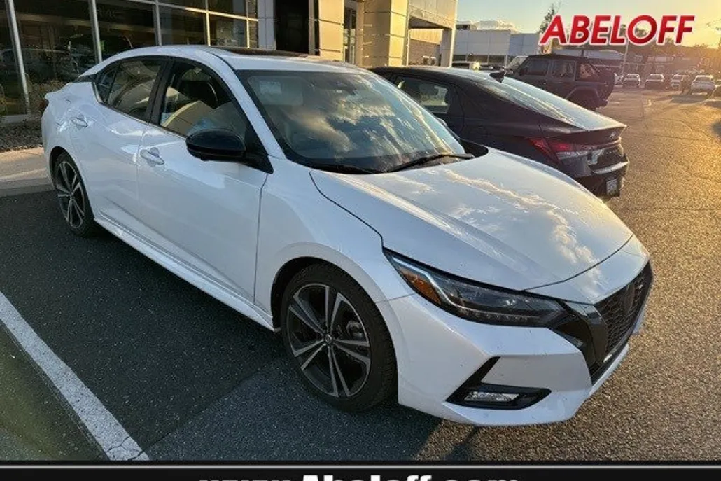 2023 Nissan Sentra SR photo 1
