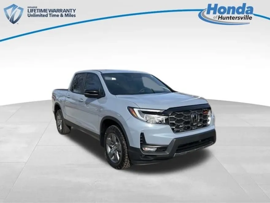 2025 Honda Ridgeline TrailSport photo 1