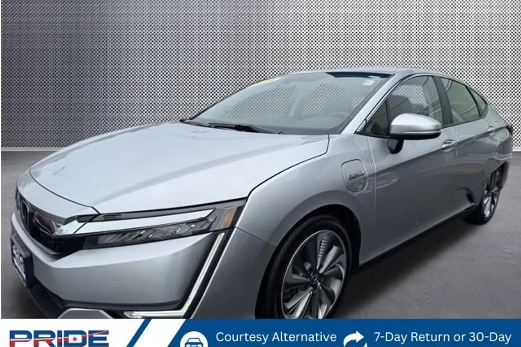 2018 Honda Clarity Plug-In Hybrid Touring photo 1