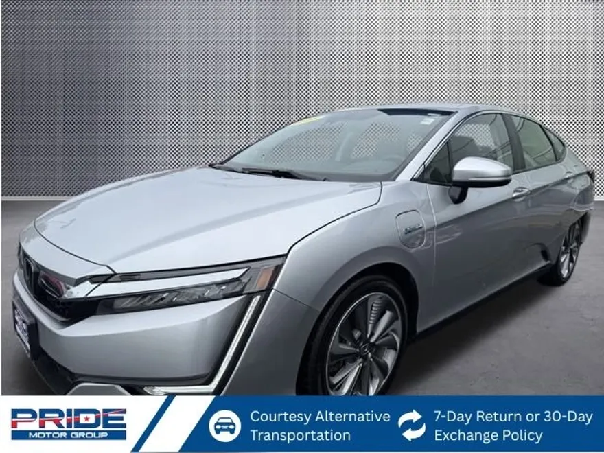 2018 Honda Clarity Plug-In Hybrid Touring photo 1