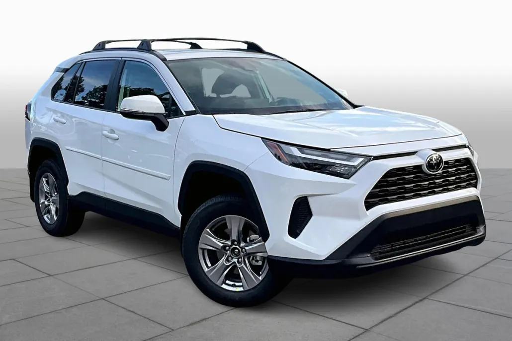 2025 Toyota RAV4 XLE photo 1