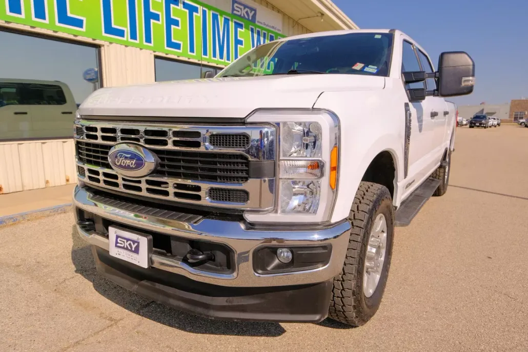 2024 Ford F-250 XLT photo 1